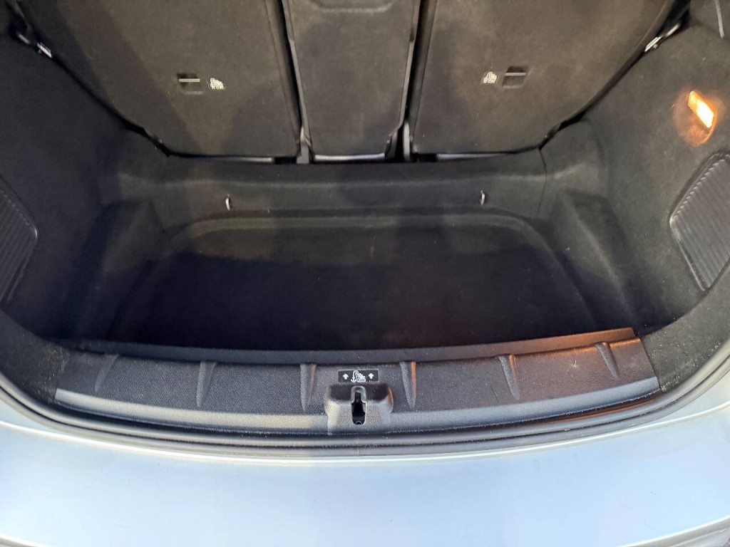 2014 MINI Countryman Image 20