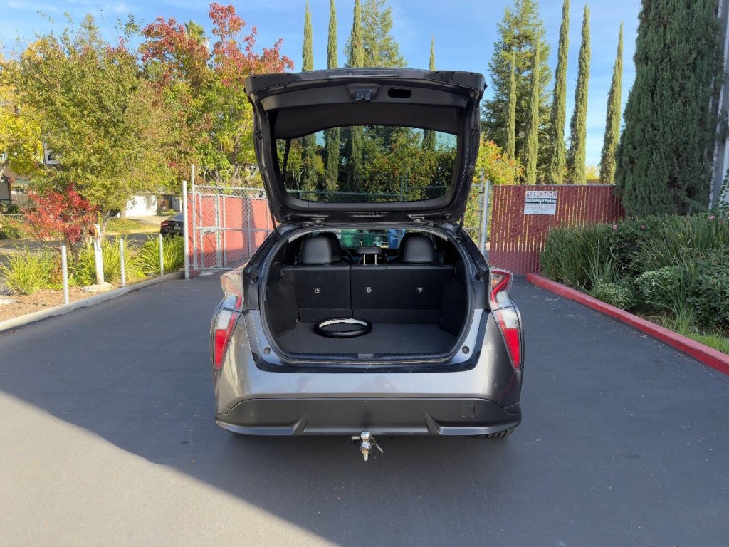 2016 Toyota Prius Image 6