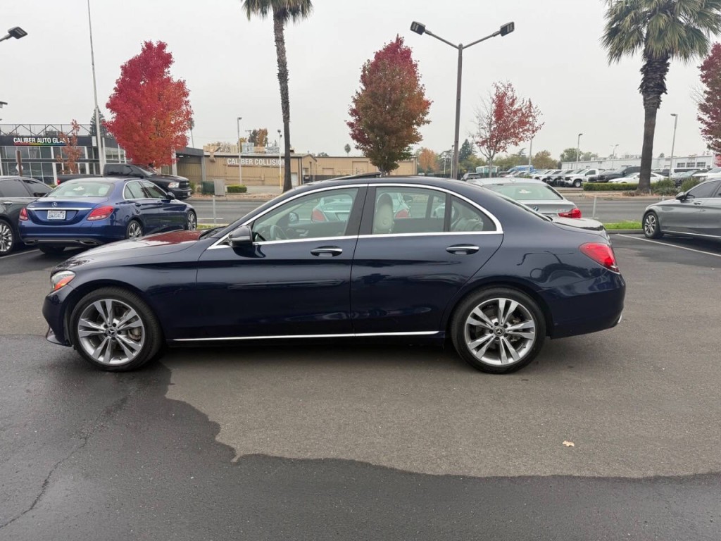 2019 Mercedes-Benz C-Class Image 9
