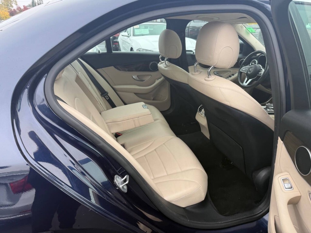 2019 Mercedes-Benz C-Class Image 11