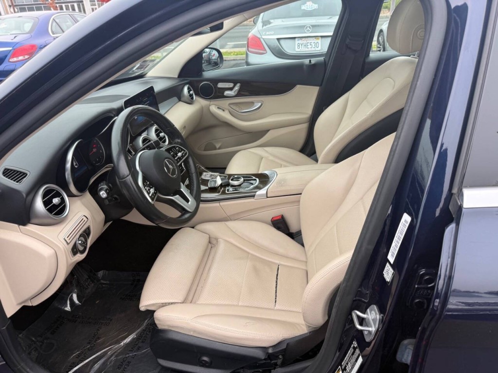 2019 Mercedes-Benz C-Class Image 12
