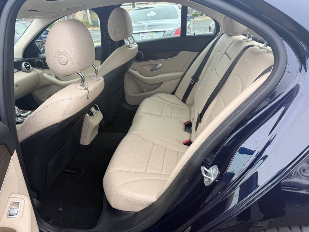 2019 Mercedes-Benz C-Class Image 13