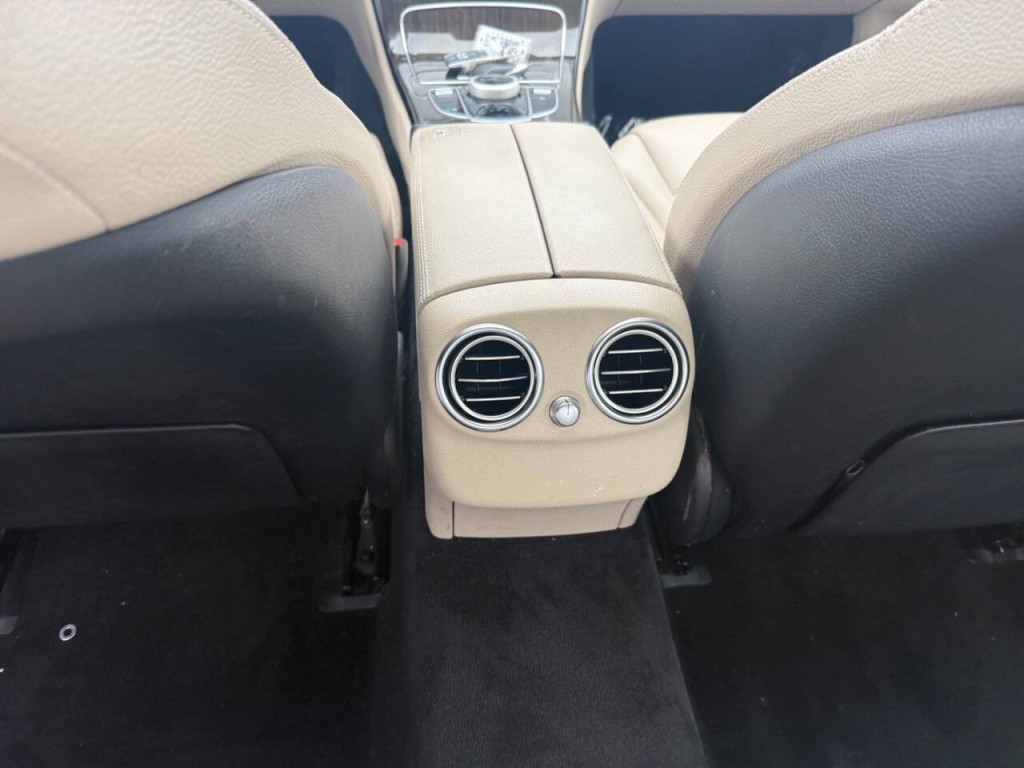 2019 Mercedes-Benz C-Class Image 14