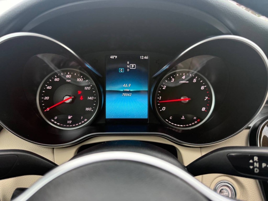 2019 Mercedes-Benz C-Class Image 19