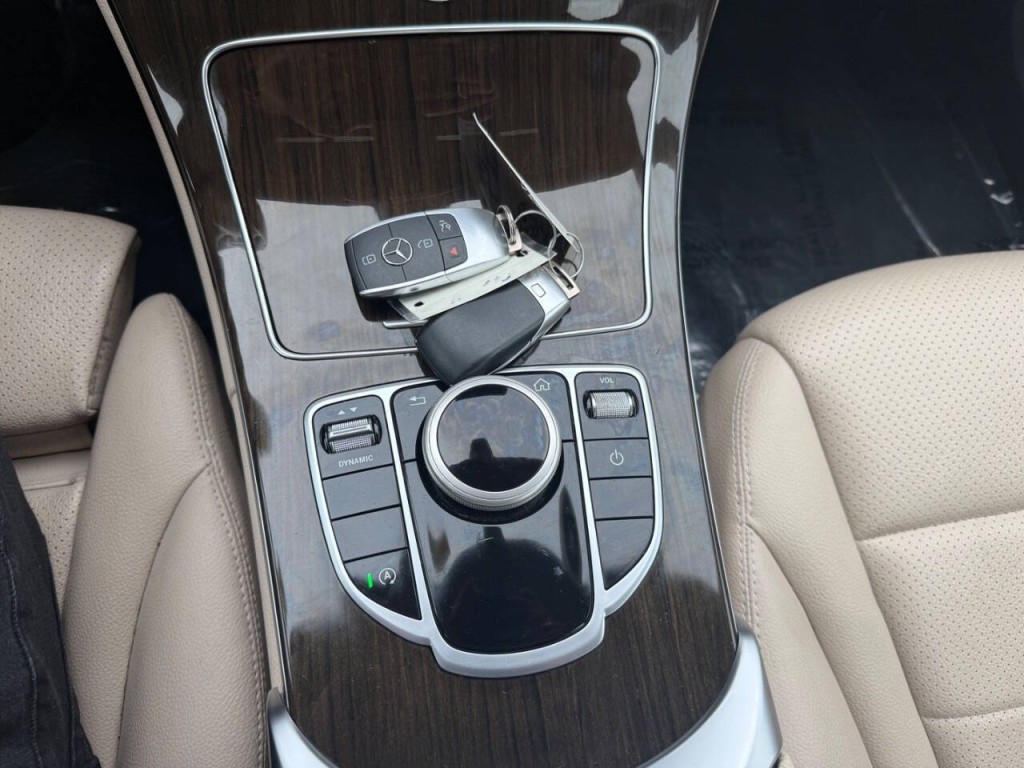 2019 Mercedes-Benz C-Class Image 22