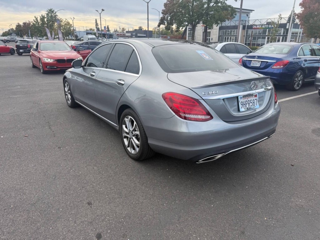 2015 Mercedes-Benz C-Class Image 8