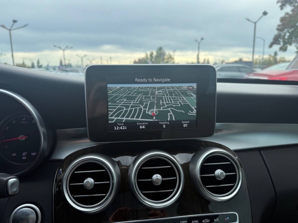 2015 Mercedes-Benz C-Class Image 14