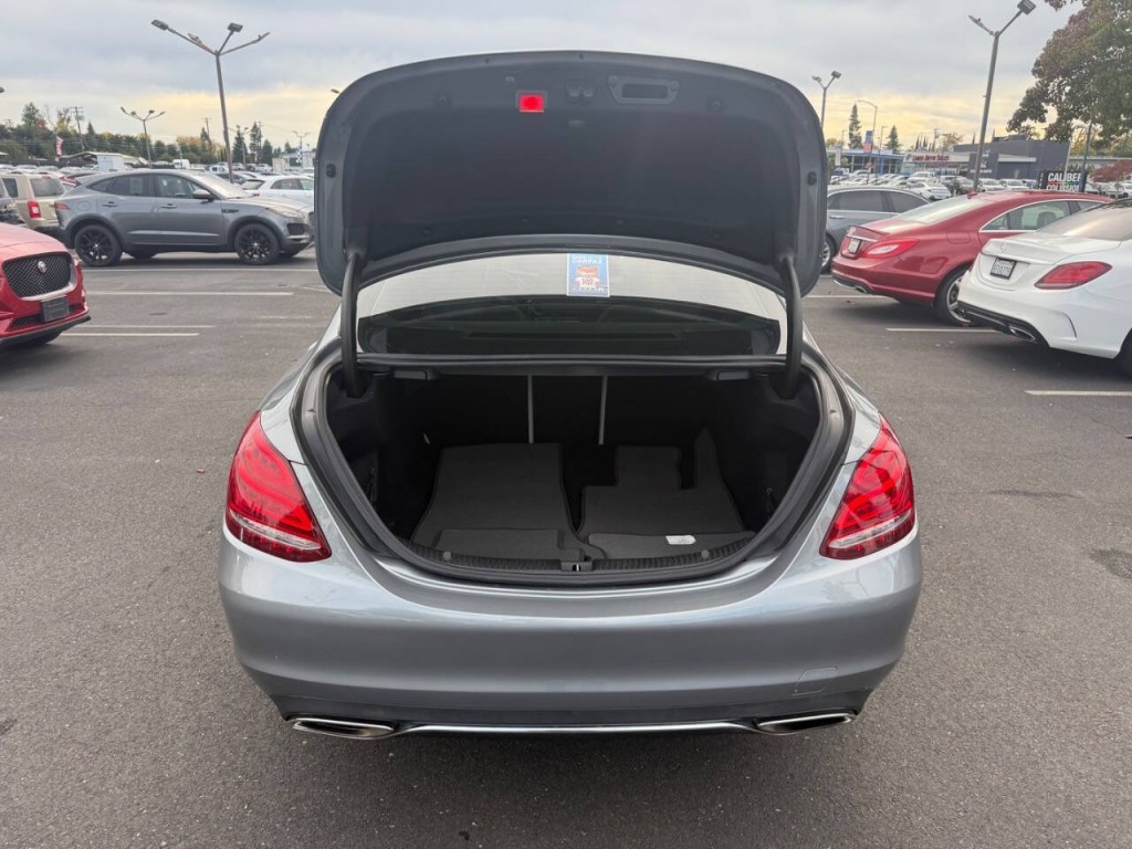 2015 Mercedes-Benz C-Class Image 29