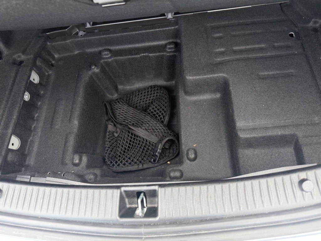 2015 Mercedes-Benz C-Class Image 34