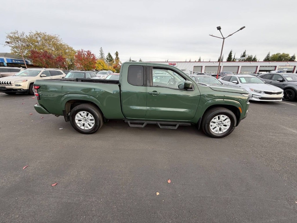 2022 Nissan Frontier Image 5