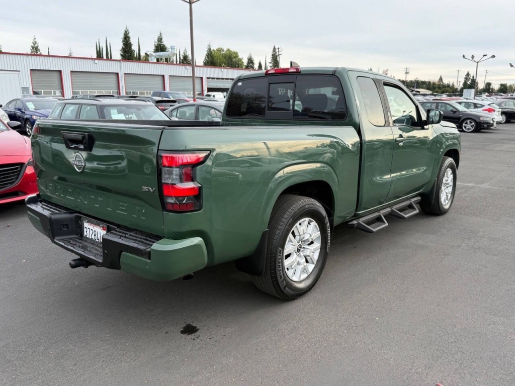 2022 Nissan Frontier Image 6