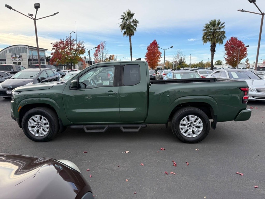 2022 Nissan Frontier Image 9