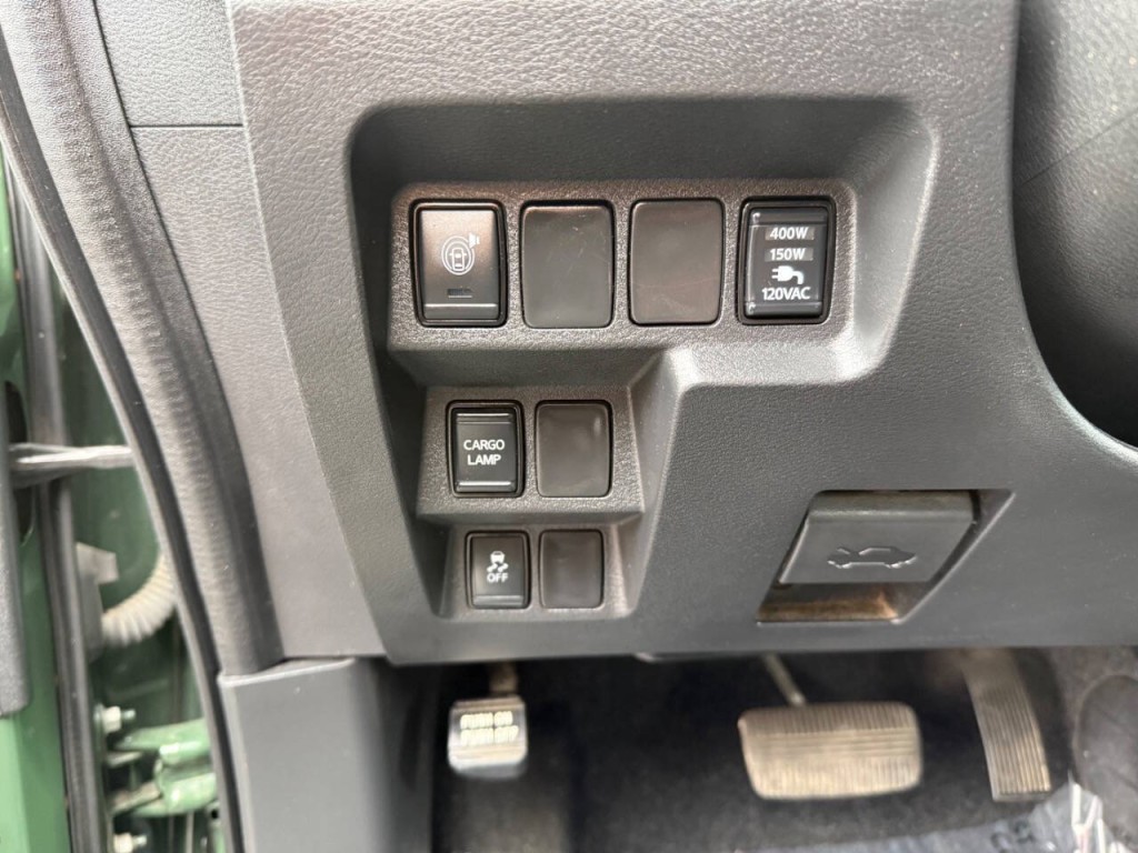 2022 Nissan Frontier Image 24