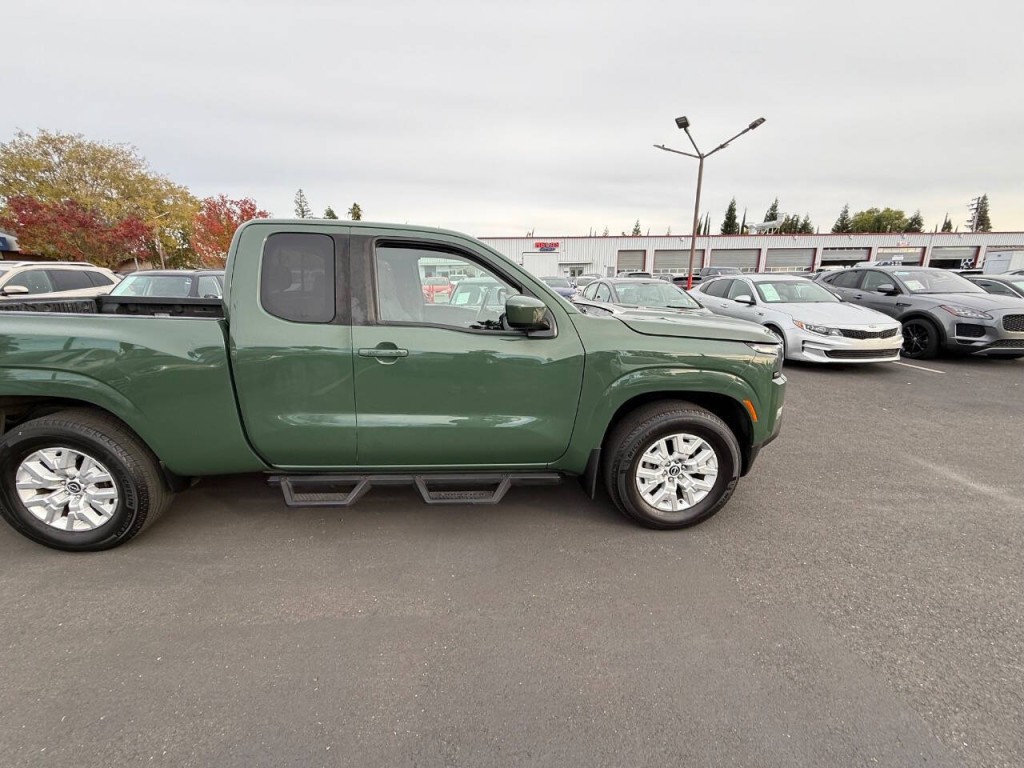 2022 Nissan Frontier Image 27