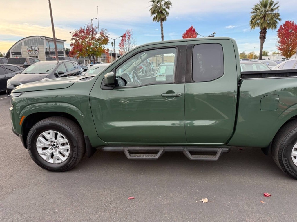 2022 Nissan Frontier Image 30