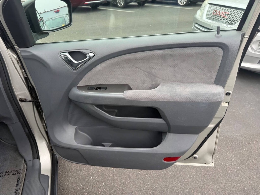 2005 Honda Odyssey Image 14
