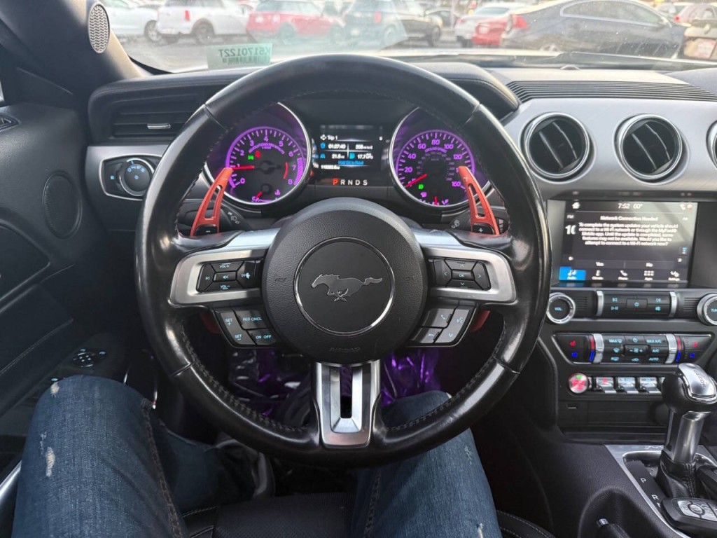 2019 Ford Mustang Image 12