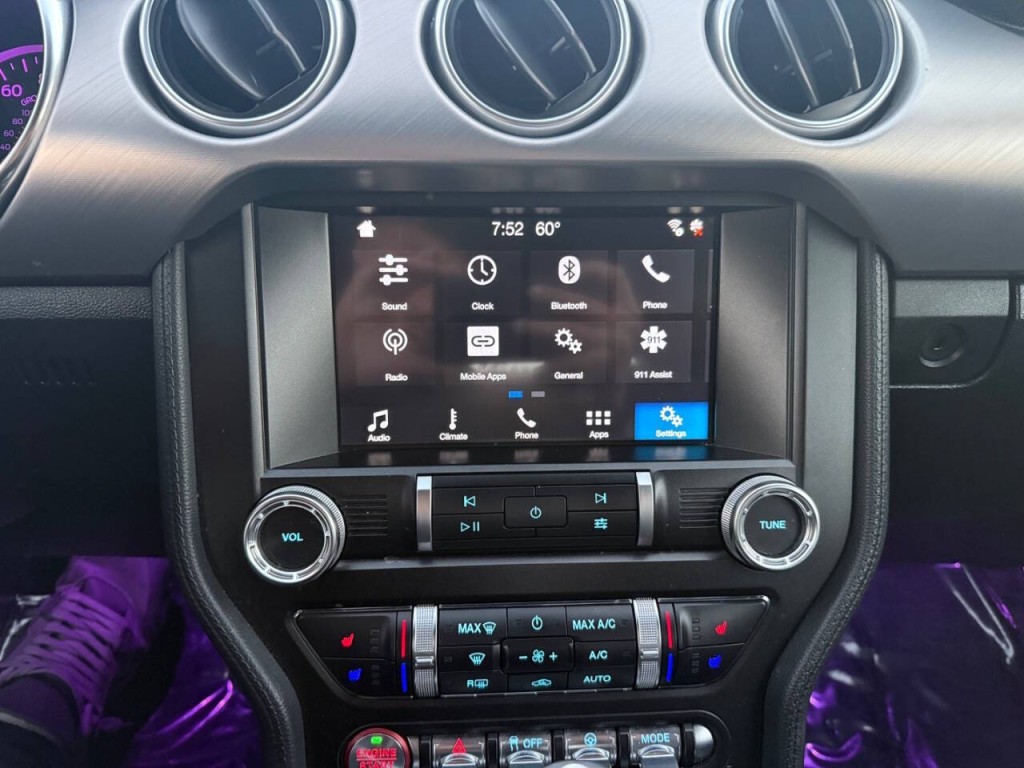 2019 Ford Mustang Image 16