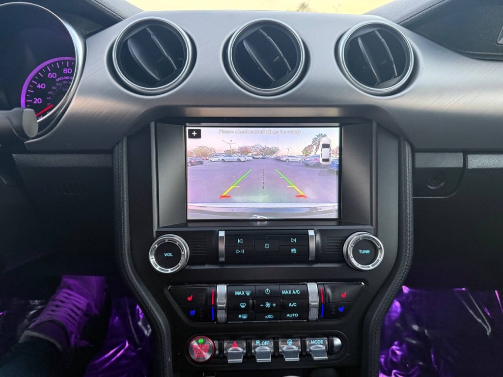 2019 Ford Mustang Image 19