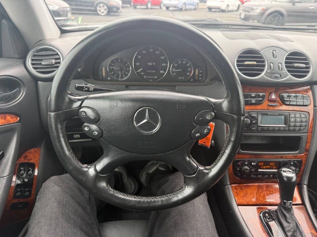 2004 Mercedes-Benz CLK-Class Image 15