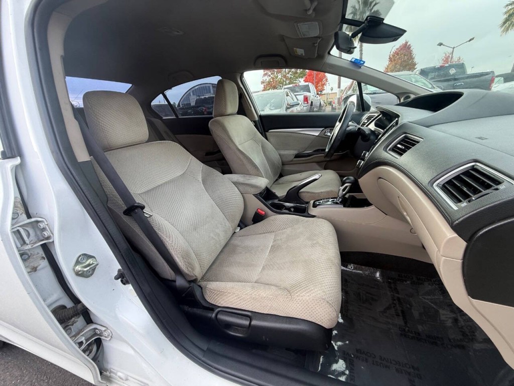 2015 Honda Civic Image 10