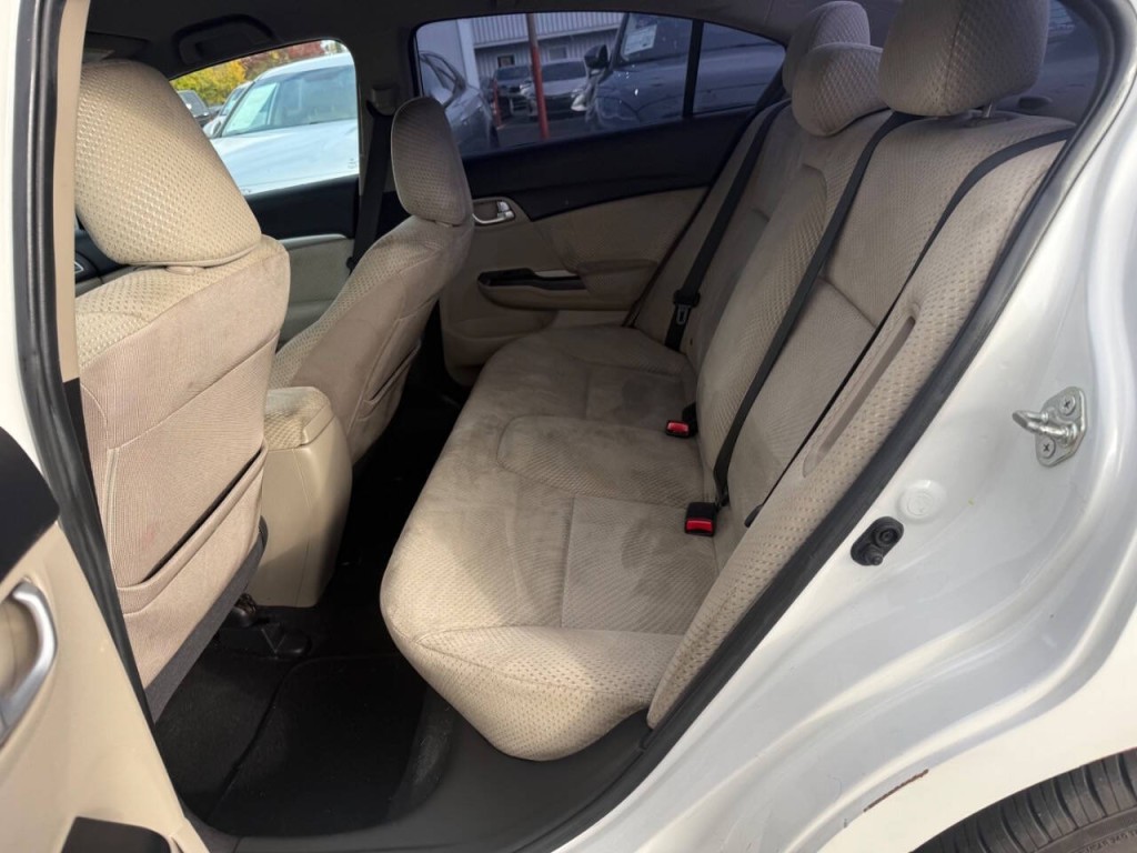 2015 Honda Civic Image 12