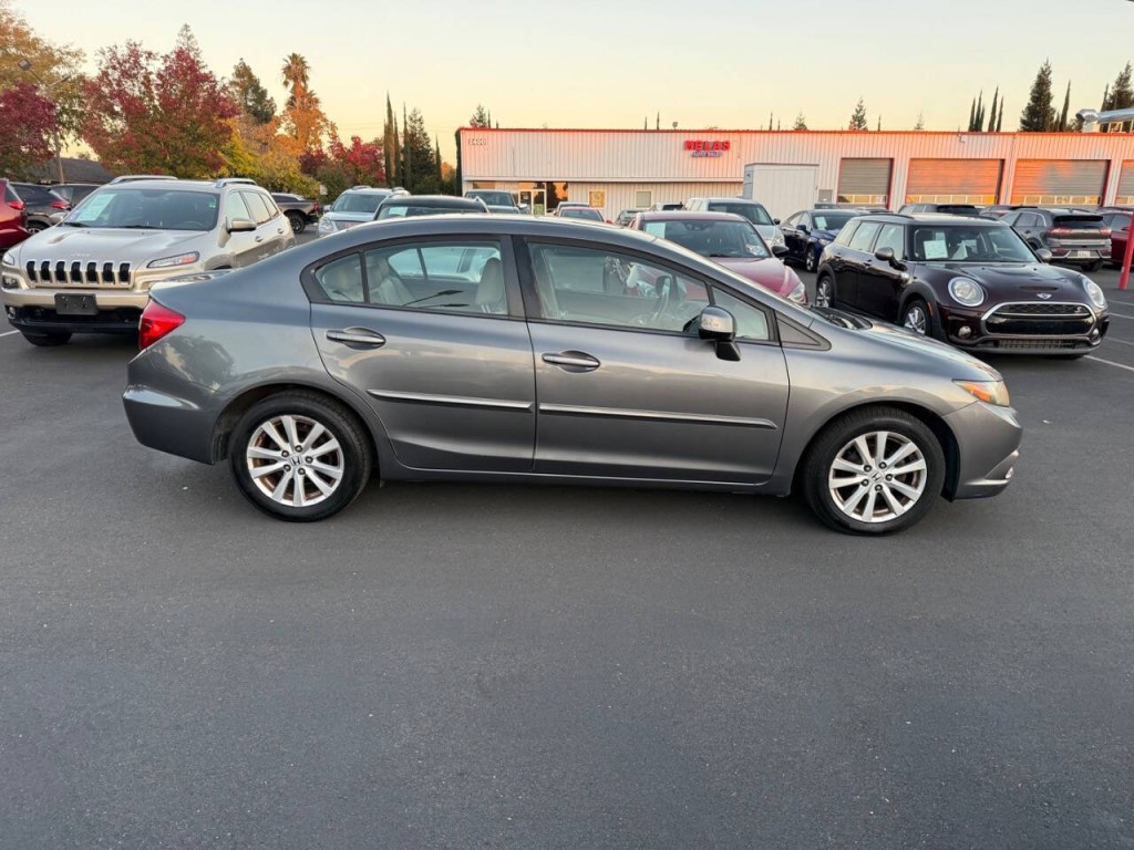 2012 Honda Civic Image 4