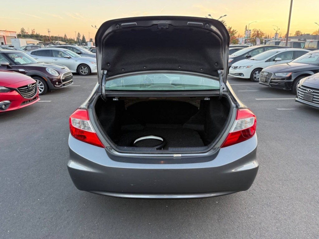 2012 Honda Civic Image 25