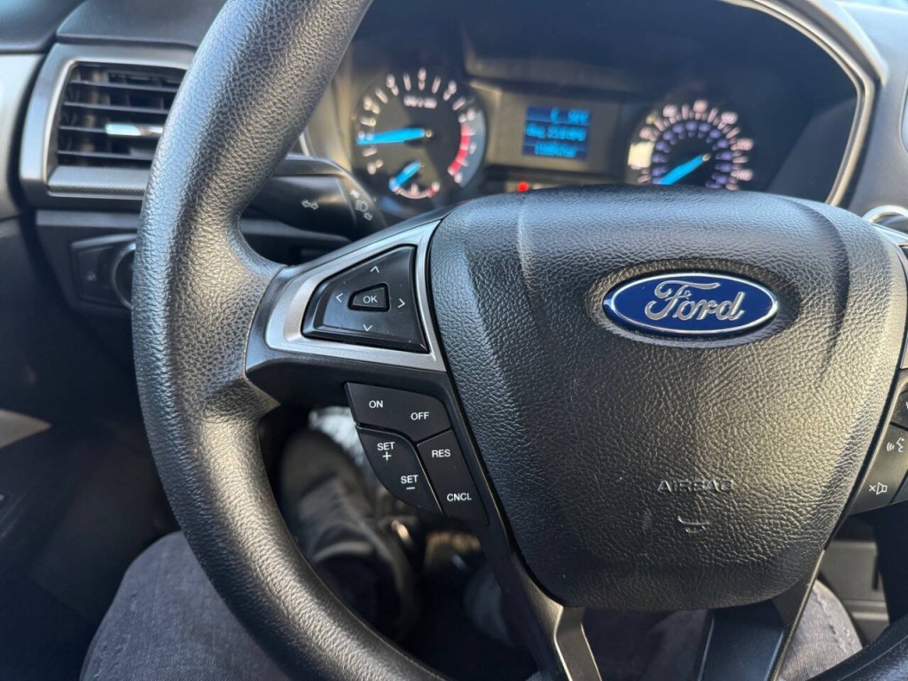 2017 Ford Fusion Image 17