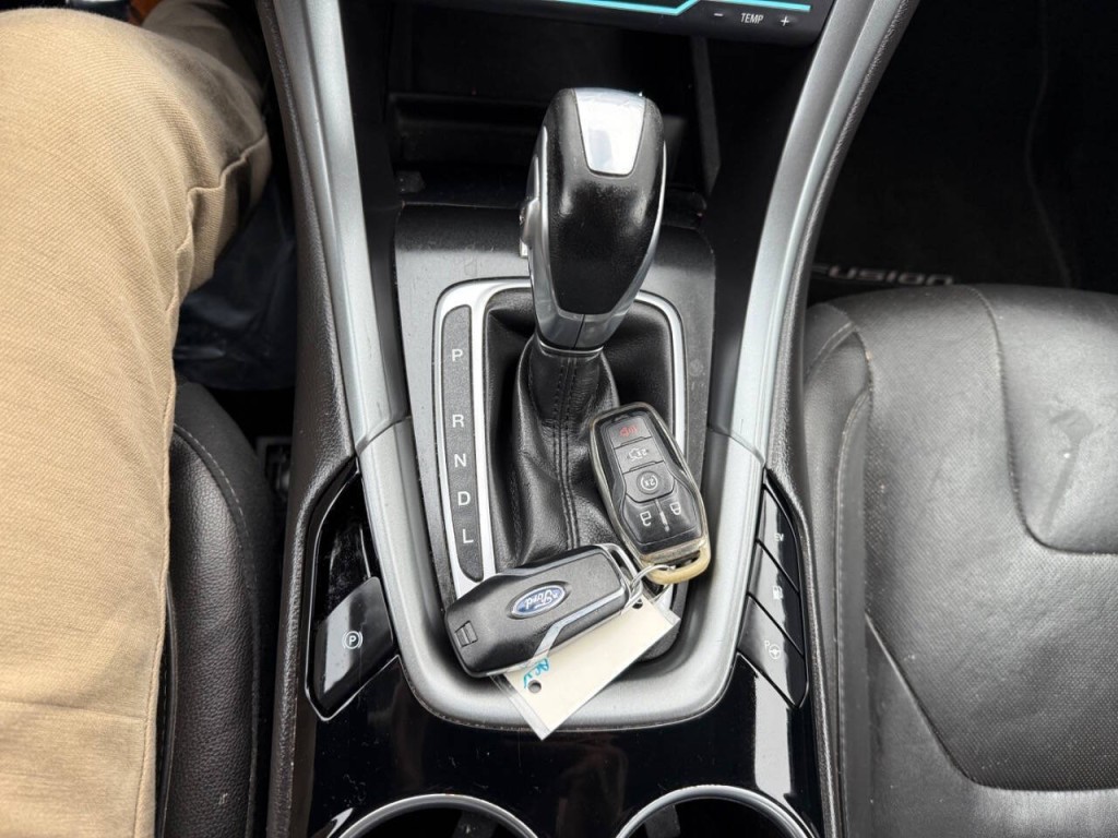 2013 Ford Fusion Image 22