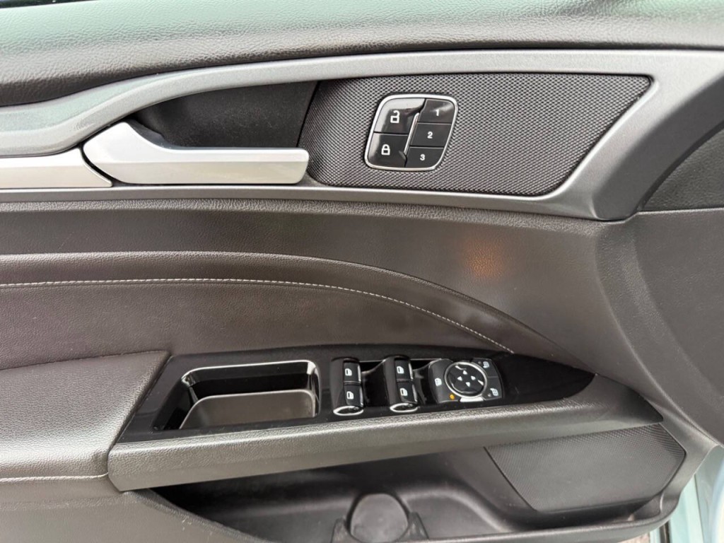 2013 Ford Fusion Image 25