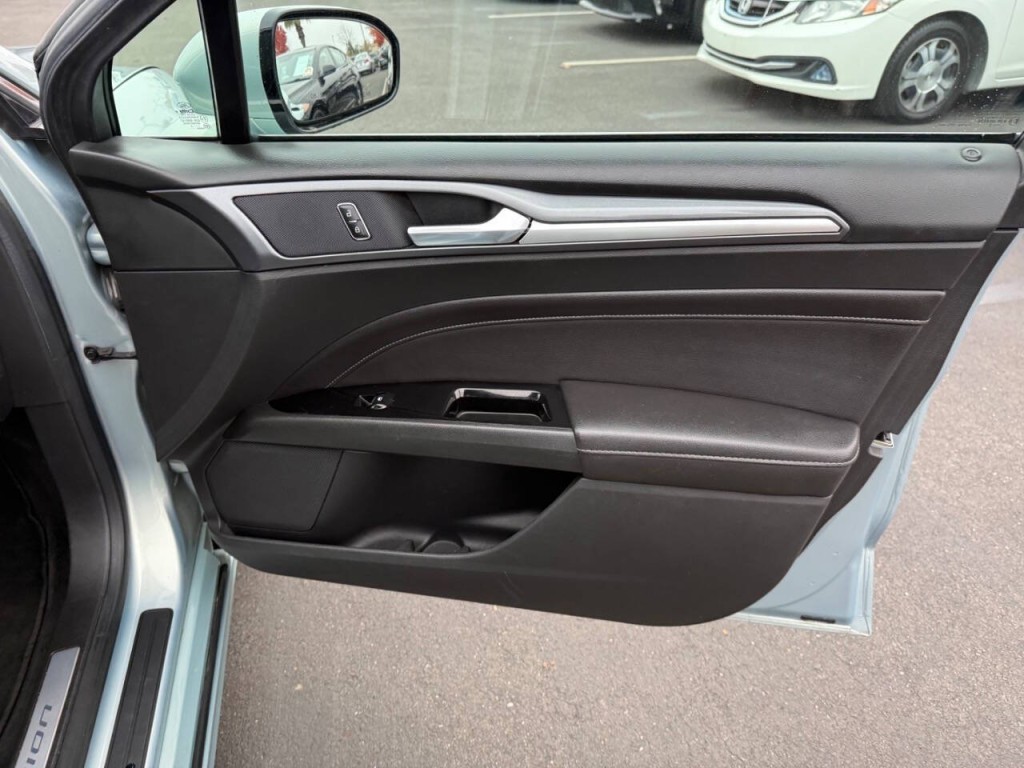 2013 Ford Fusion Image 32
