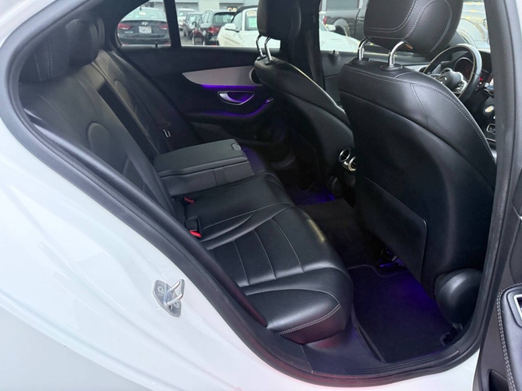 2019 Mercedes-Benz C-Class Image 14