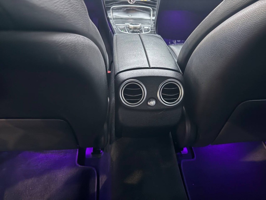 2019 Mercedes-Benz C-Class Image 15