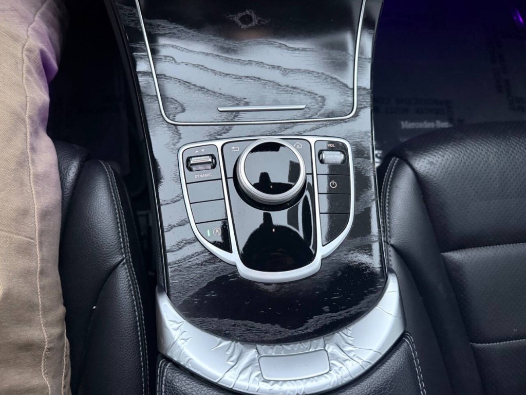 2019 Mercedes-Benz C-Class Image 26