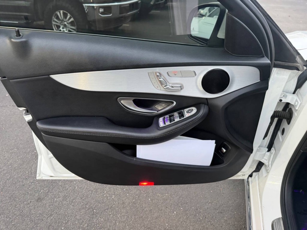2019 Mercedes-Benz C-Class Image 28