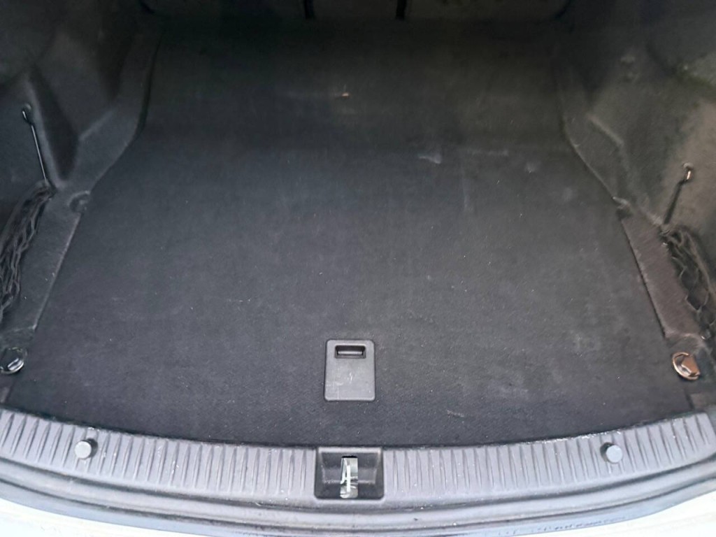 2019 Mercedes-Benz C-Class Image 33