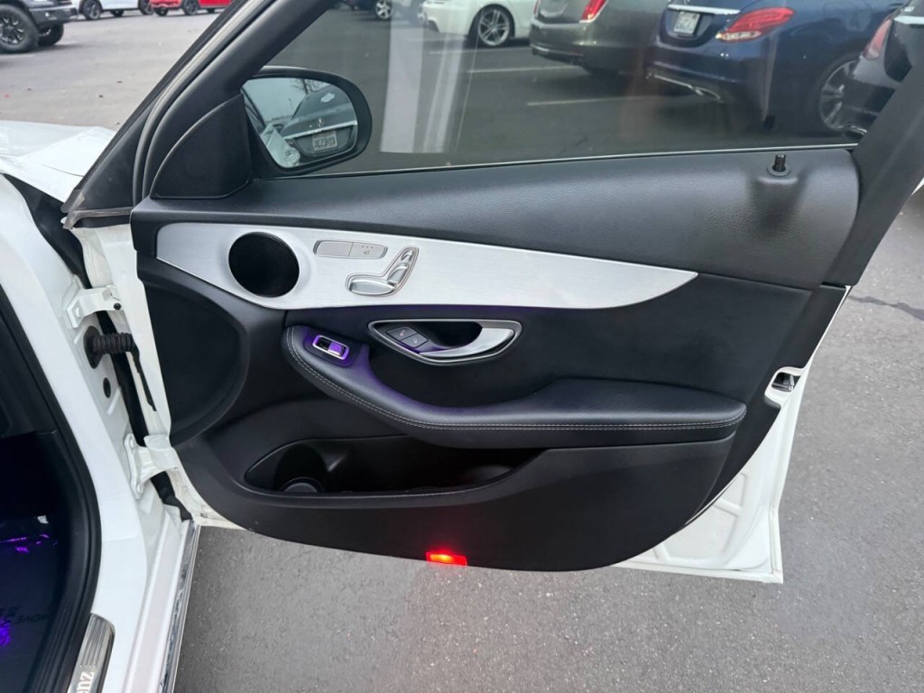 2019 Mercedes-Benz C-Class Image 37