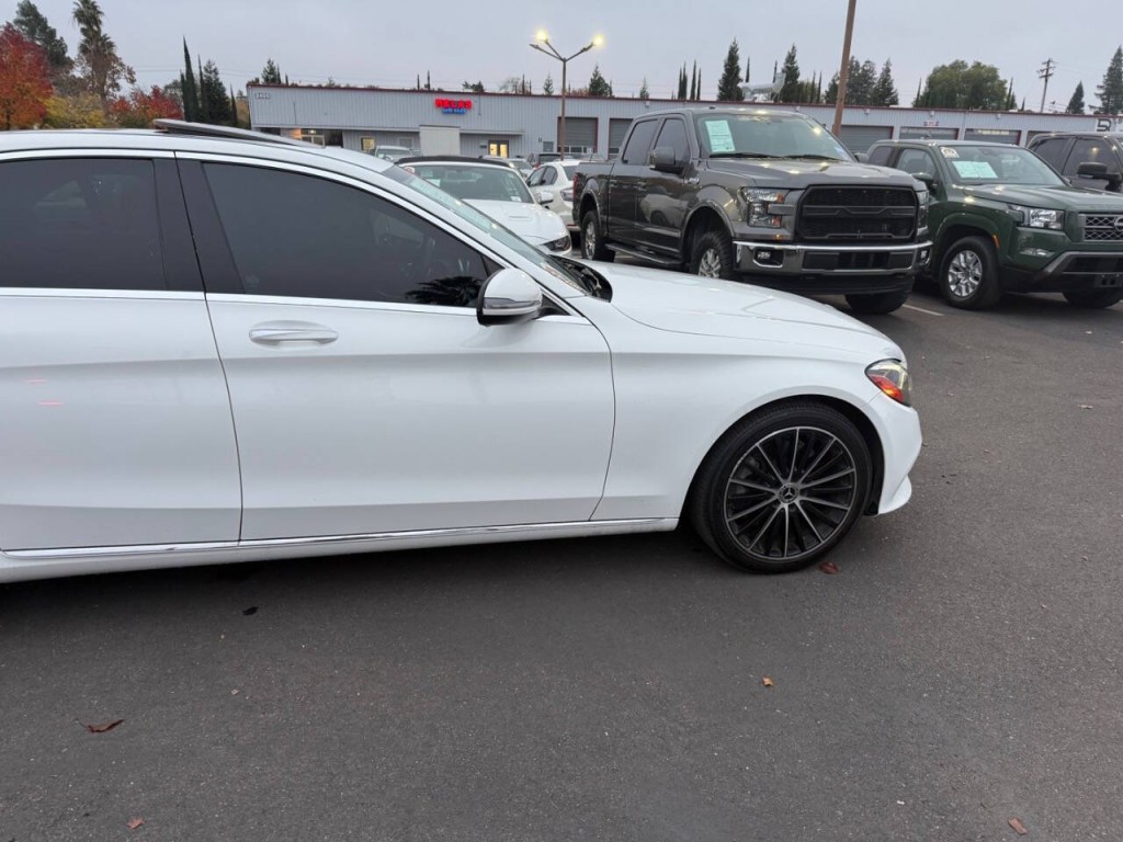 2019 Mercedes-Benz C-Class Image 38