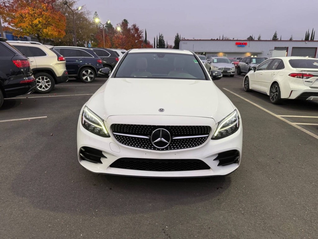 2019 Mercedes-Benz C-Class Image 2