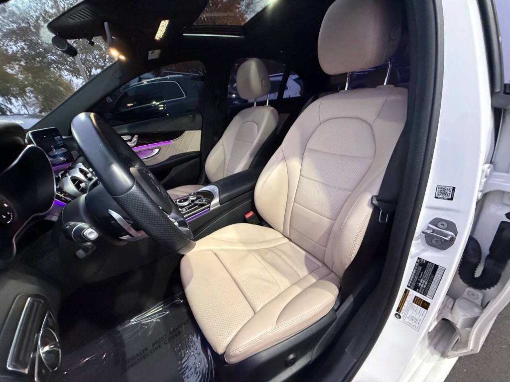 2019 Mercedes-Benz C-Class Image 10