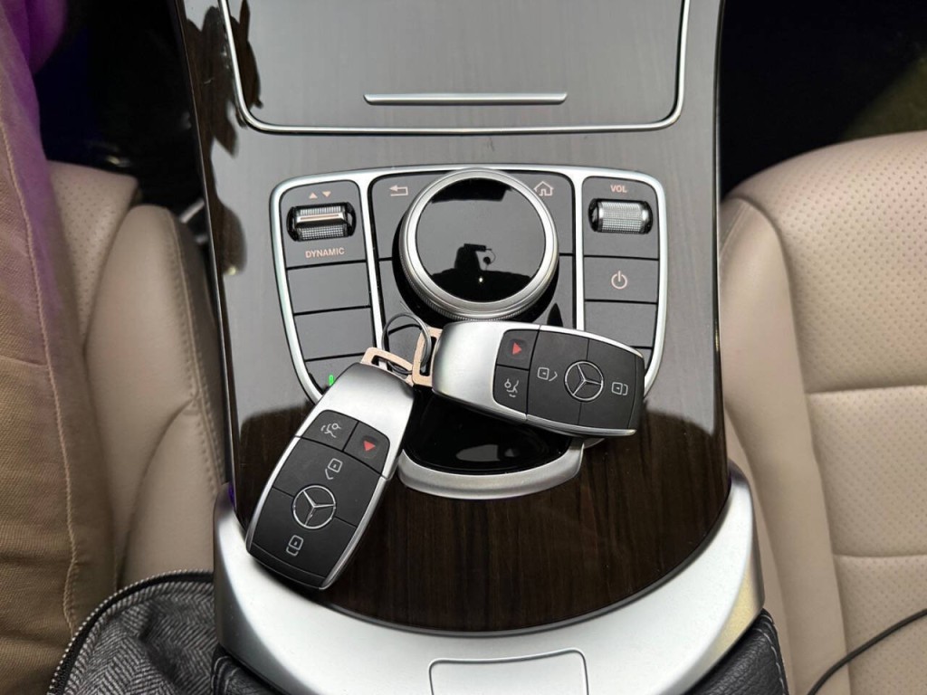 2019 Mercedes-Benz C-Class Image 18