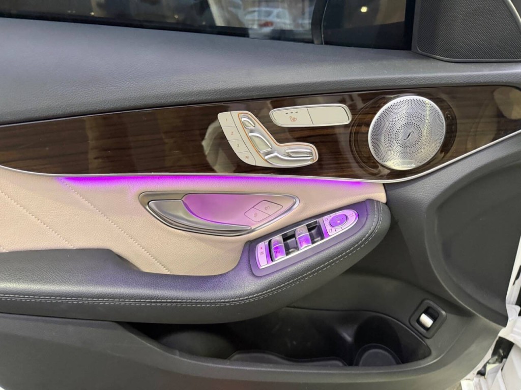 2019 Mercedes-Benz C-Class Image 22