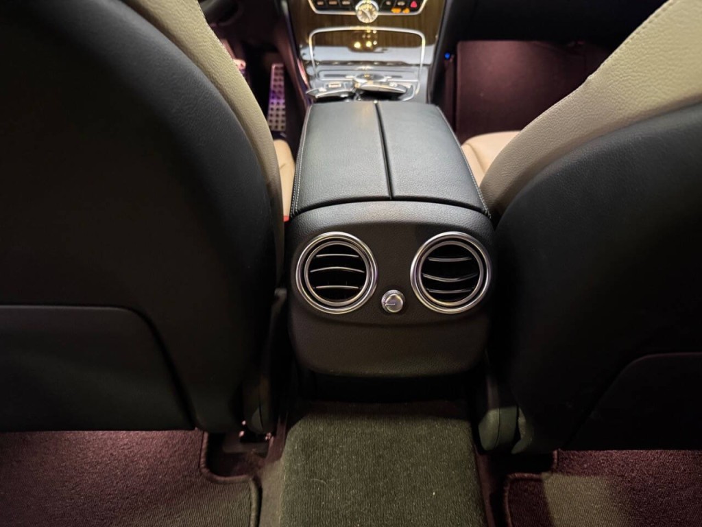 2019 Mercedes-Benz C-Class Image 26