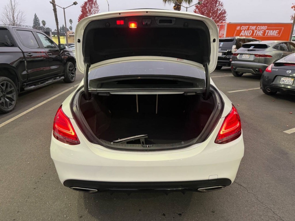 2019 Mercedes-Benz C-Class Image 27