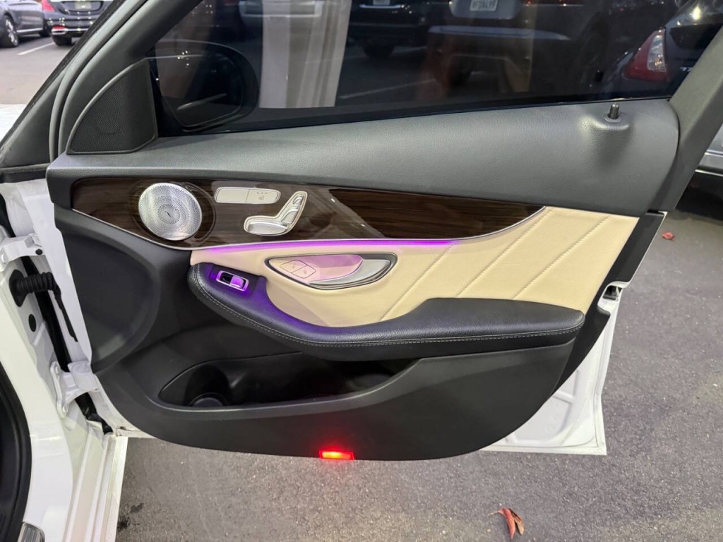 2019 Mercedes-Benz C-Class Image 32