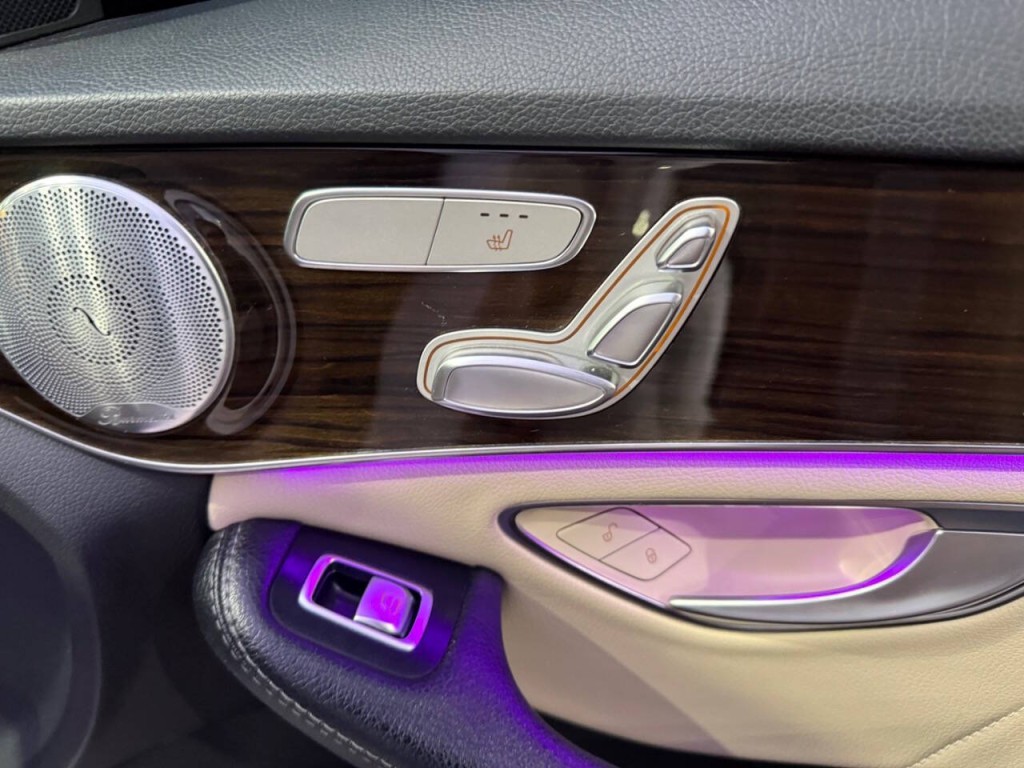 2019 Mercedes-Benz C-Class Image 33