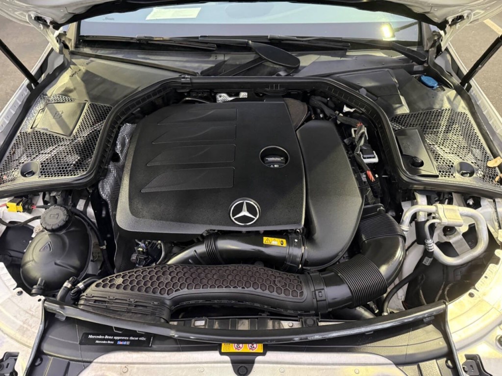 2019 Mercedes-Benz C-Class Image 38
