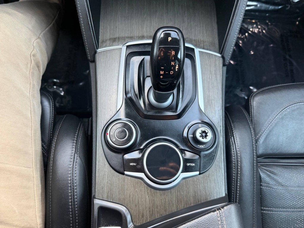 2018 Alfa Romeo Stelvio Image 23