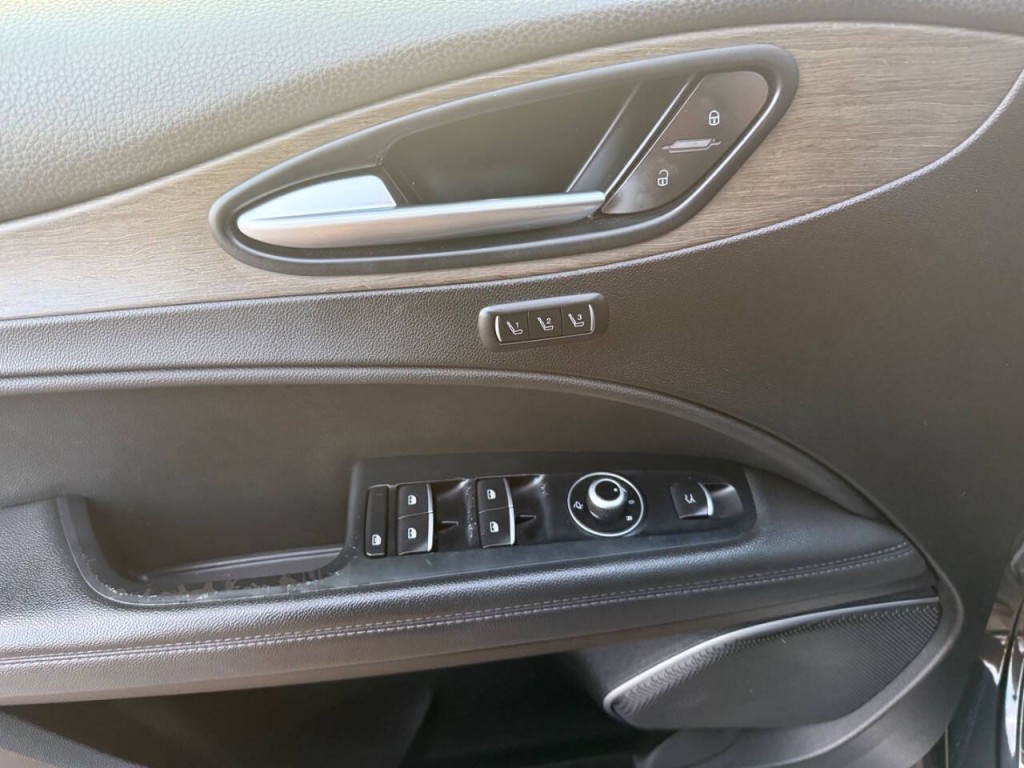 2018 Alfa Romeo Stelvio Image 25